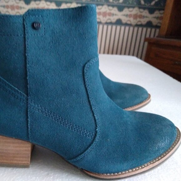 Caterpillar CAT Cider Blue Suede Ankle Boots Booties Water Resistant Wom… - Picture 2 of 9